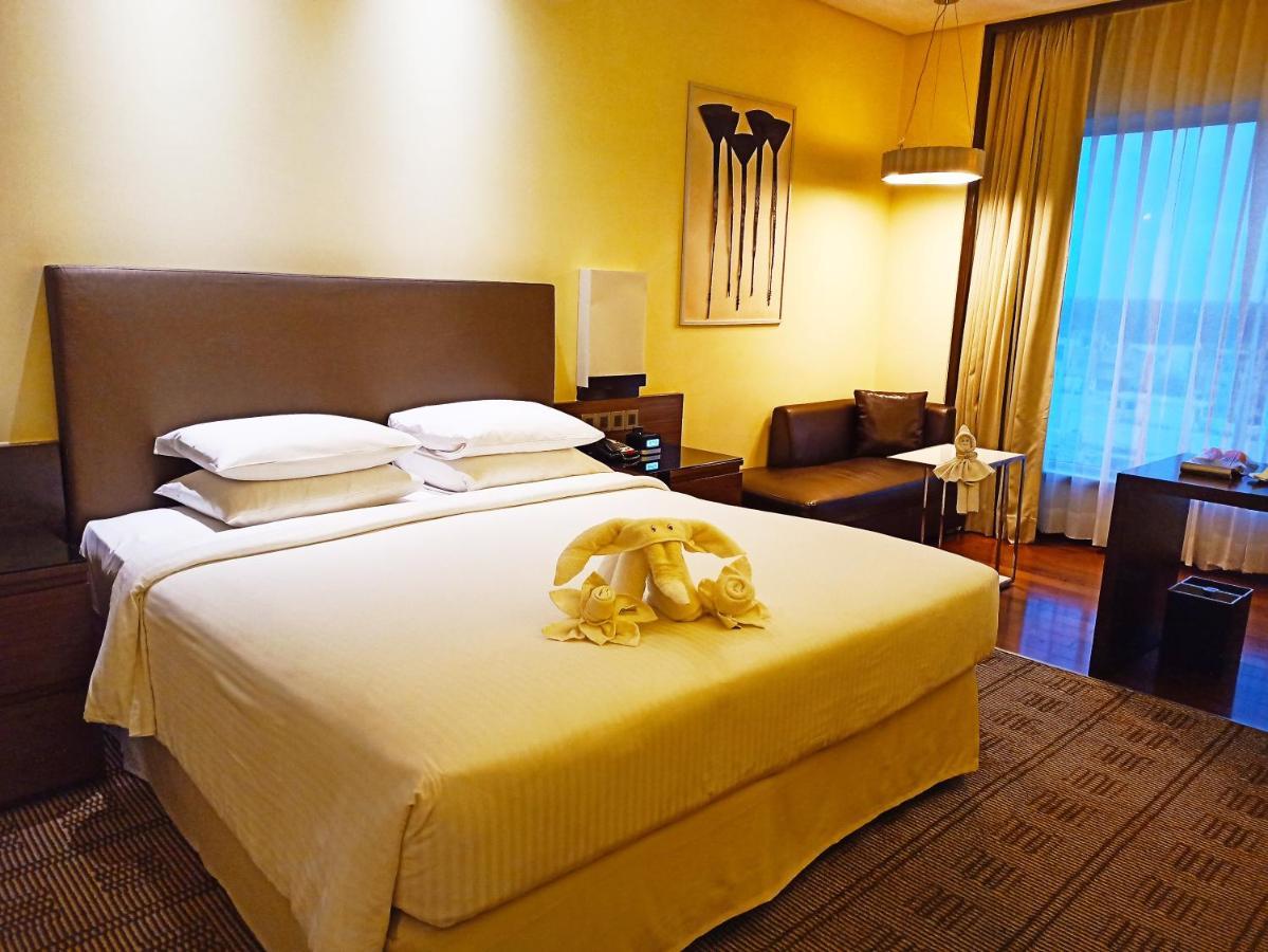 Courtyard By Marriott Bilaspur Buitenkant foto