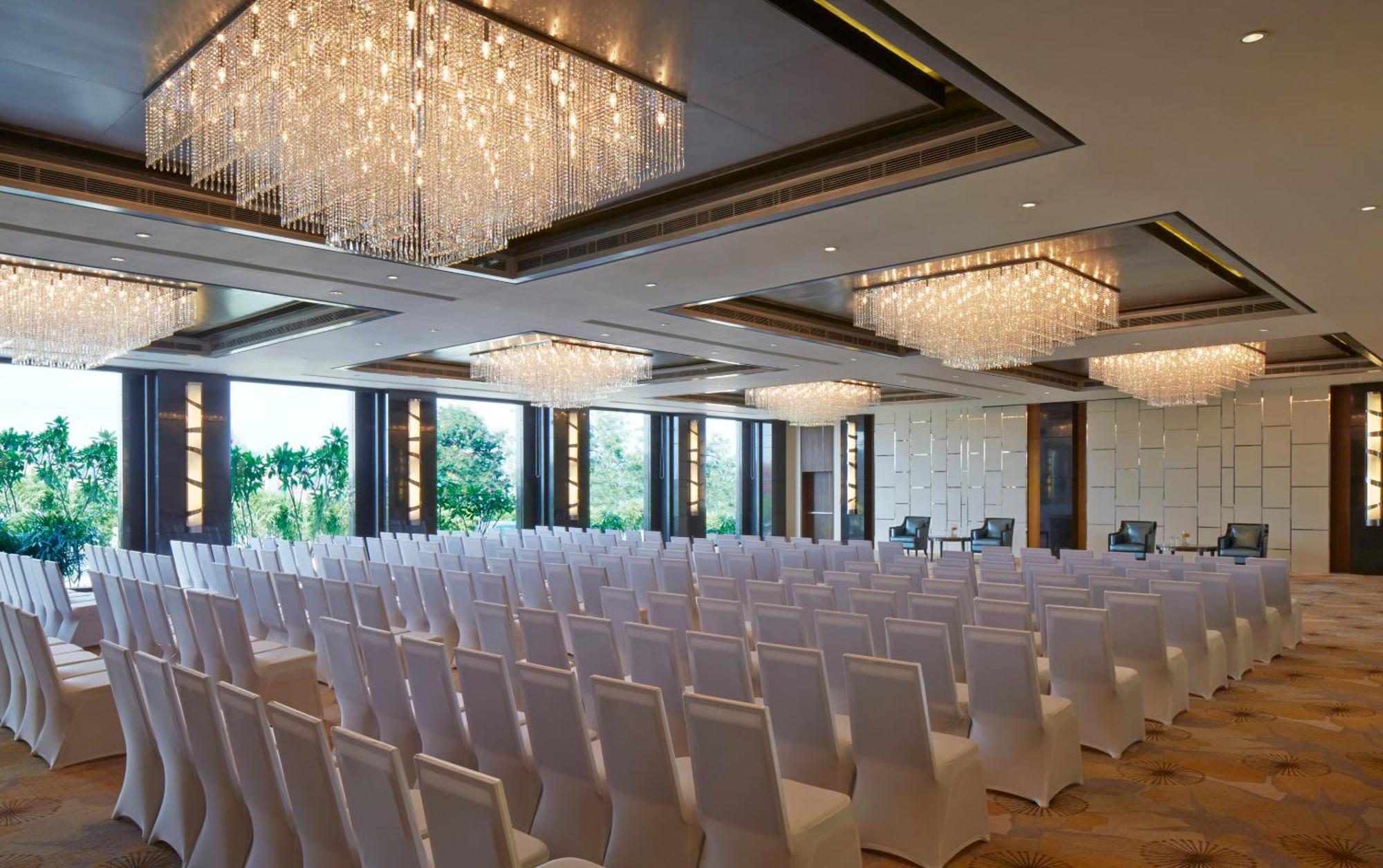 Courtyard By Marriott Bilaspur Buitenkant foto