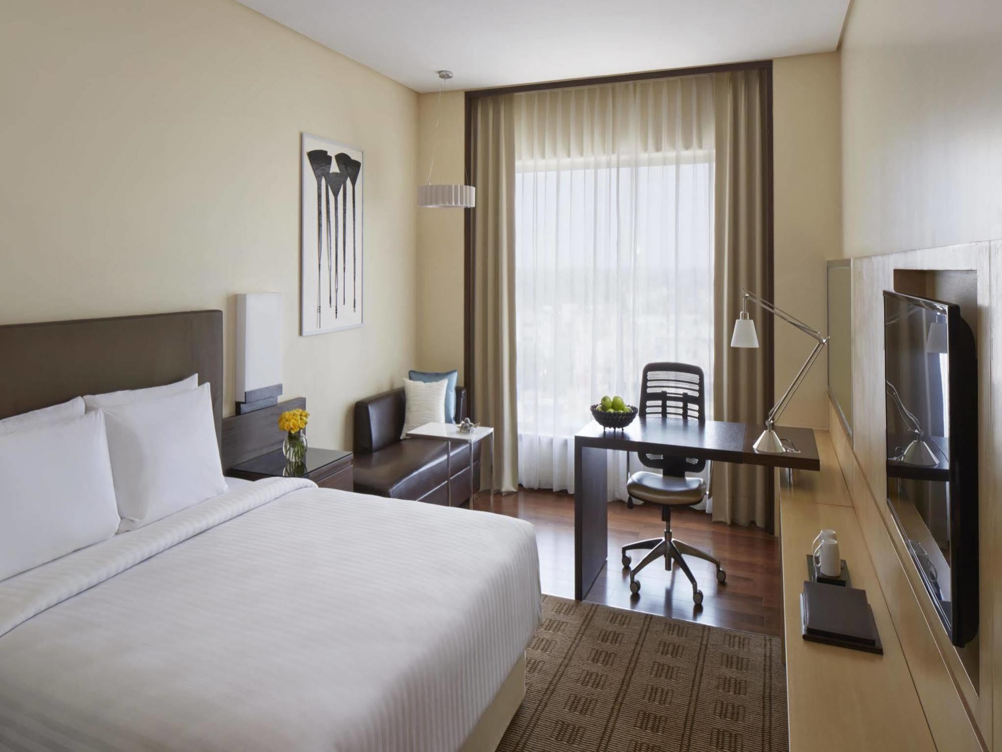Courtyard By Marriott Bilaspur Buitenkant foto