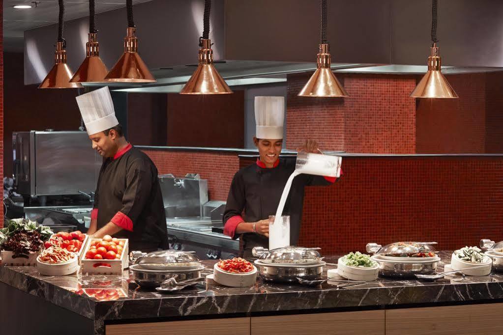 Courtyard By Marriott Bilaspur Buitenkant foto