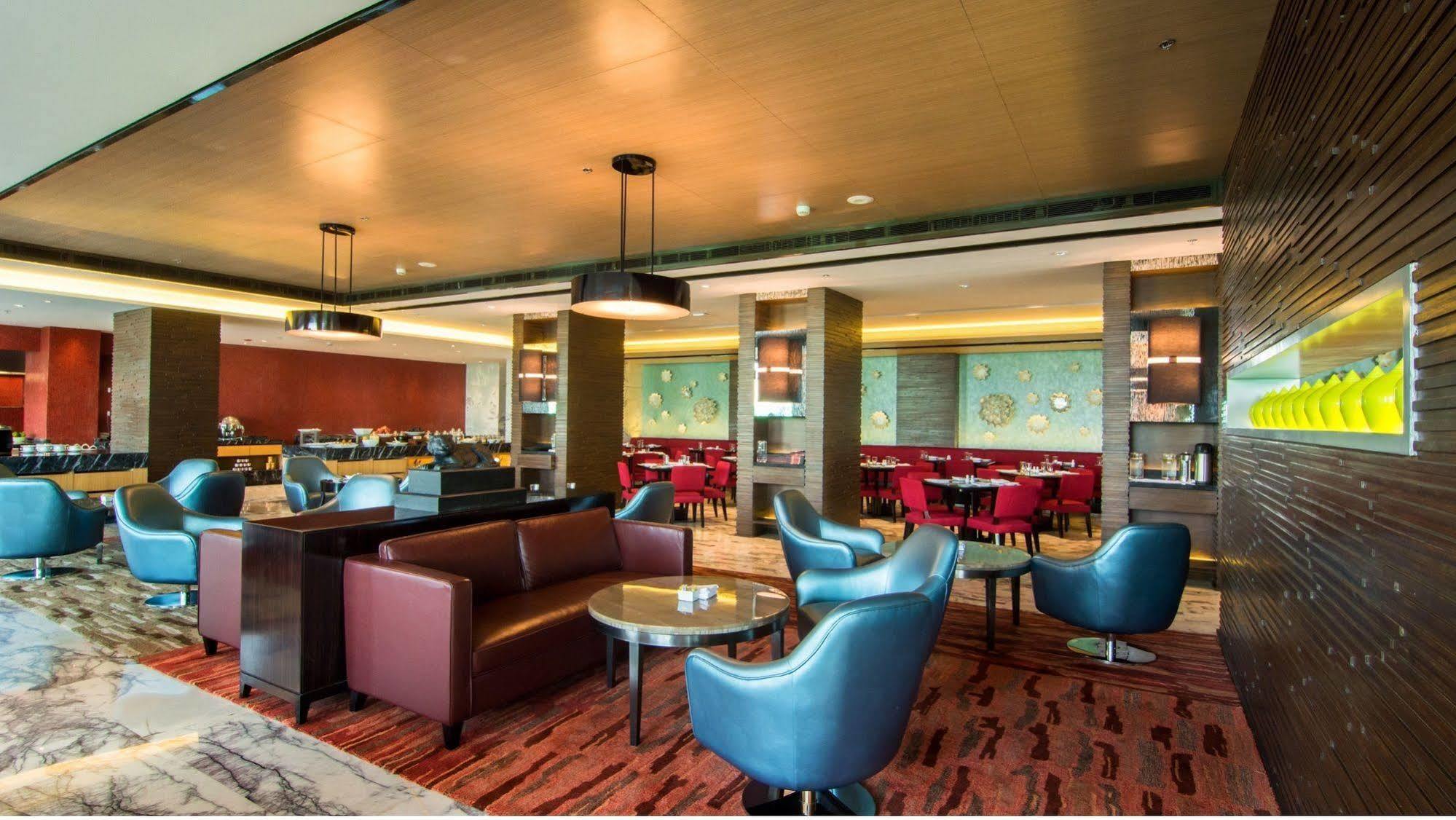 Courtyard By Marriott Bilaspur Buitenkant foto