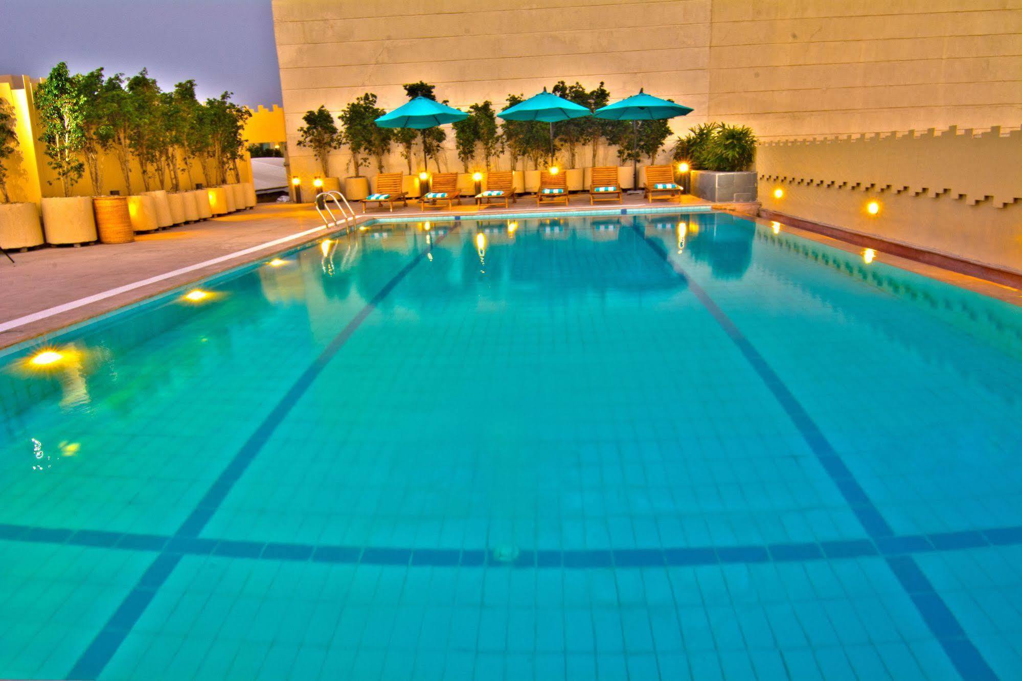 Courtyard By Marriott Bilaspur Buitenkant foto